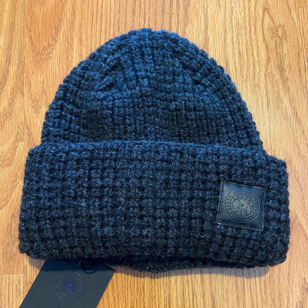 Canada goose womens winter hat